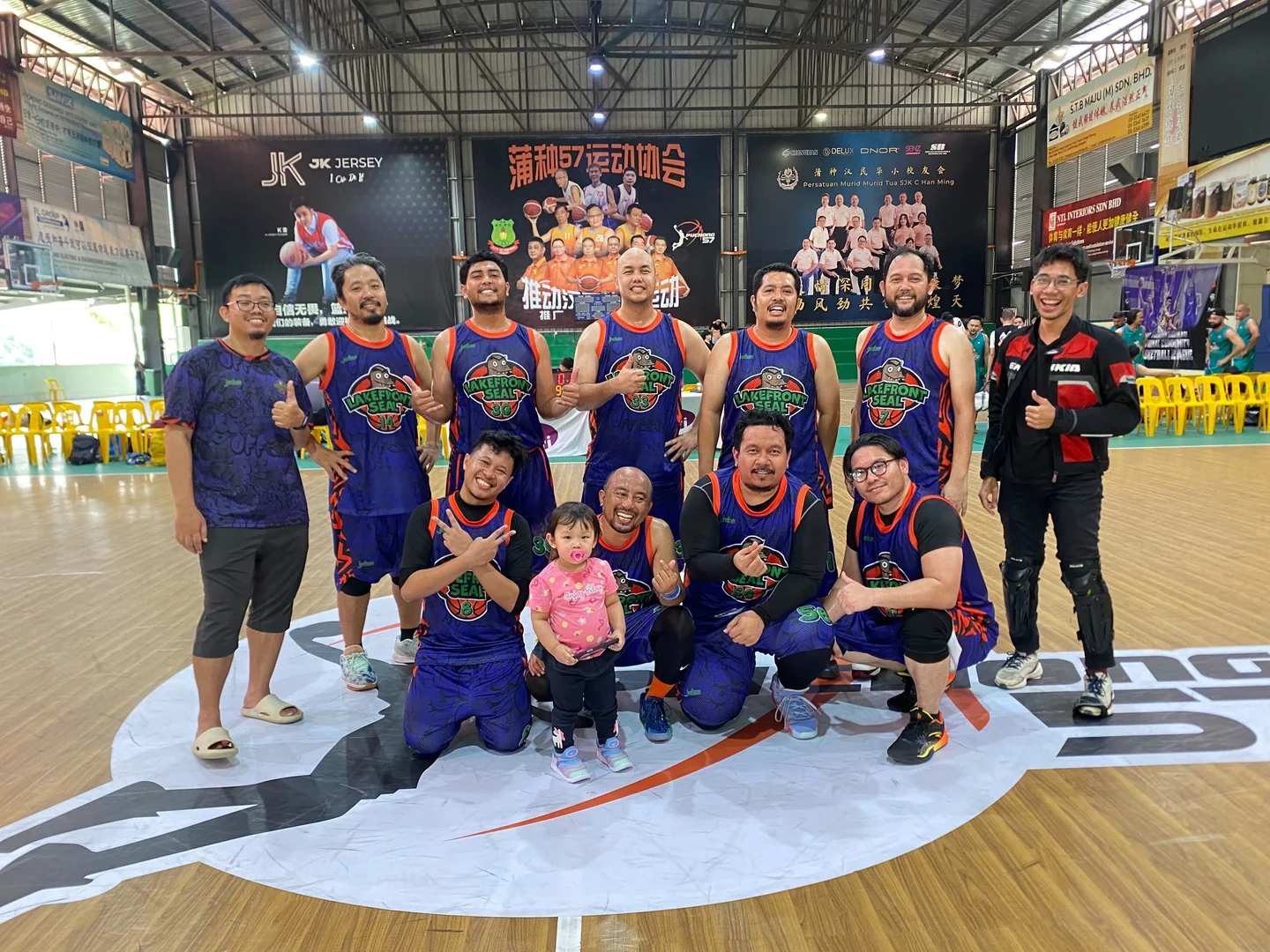 Lakefront basketball team at Sekolah Han Ming after the final NCBL Veteran 35 league game, with Naqiuddin standing at the far left.